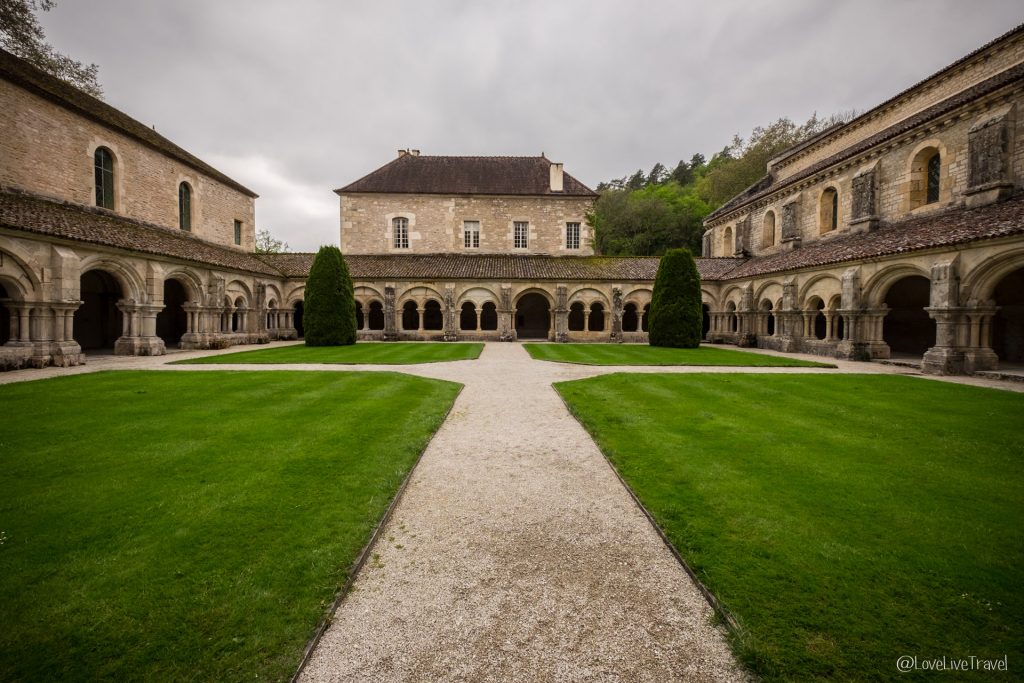 Montbard Abbaye de Fontenay côte-d'or blog voyage Lovelivetravel