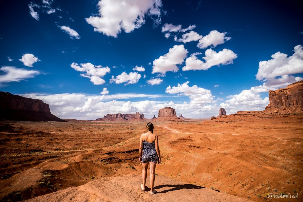 Monument Valley Valley drive Road trip USA blog voyage LoveLiveTravel