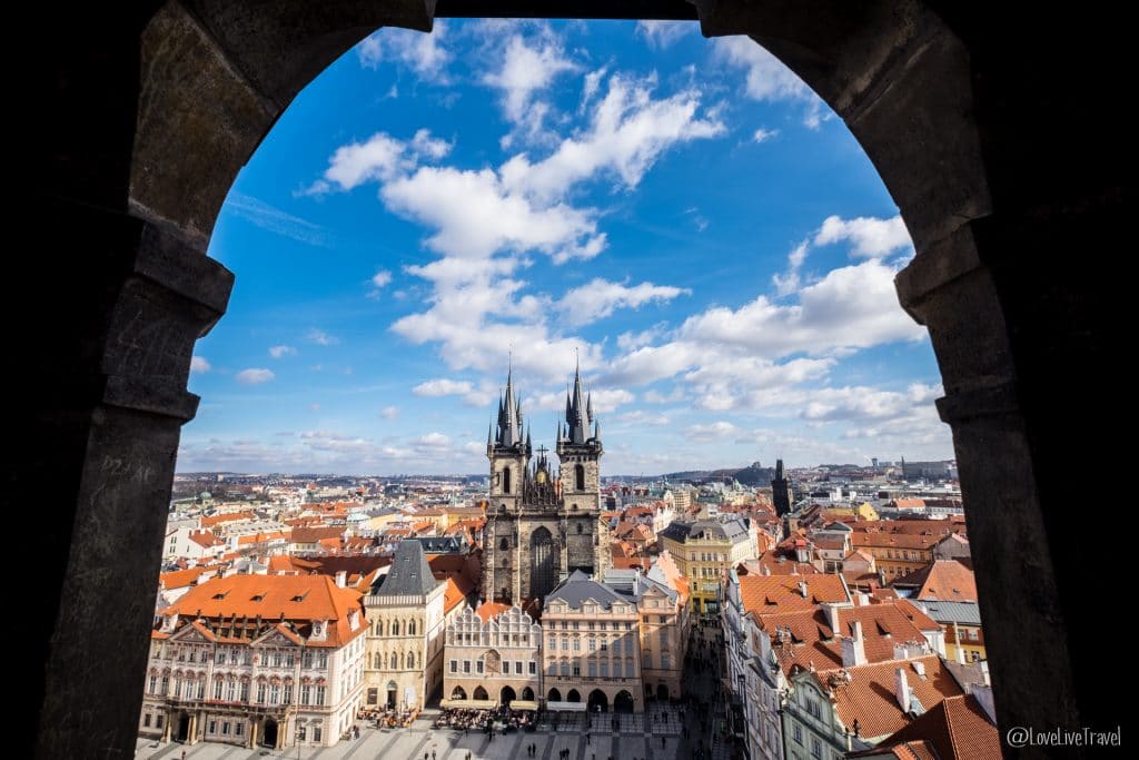 Prague république tchèque tour horloge astronomique blog voyage lovelivetravel 