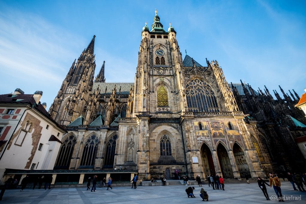 Prague république tchèque cathedrale saint-guy blog voyage lovelivetravel